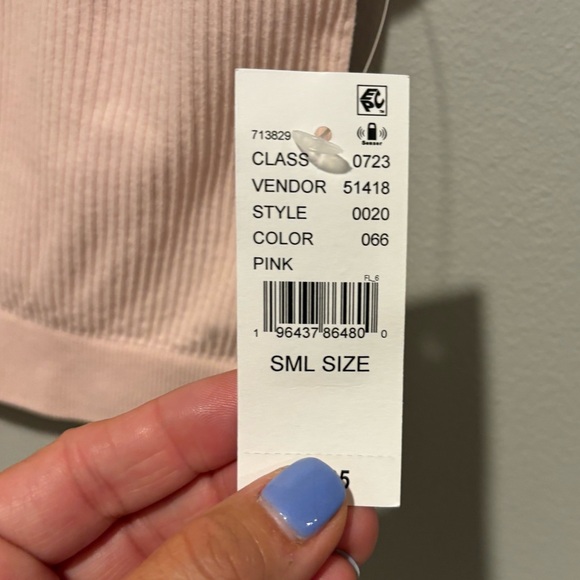 Women's Contour by Pacsun fitted top. Size Small light baby pink so soft NWT - Picture 8 of 10